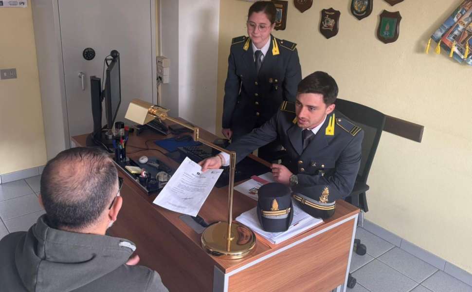 Frode milionaria guardia di finanza 01