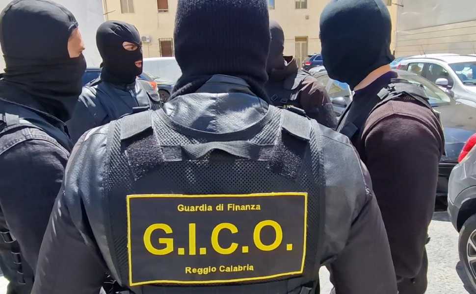 GICO Guardia finanza Reggio - Armi
