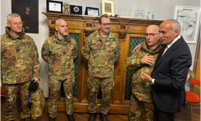 Generale-Ferrara-con-sindaco-Cosenza-Caruso