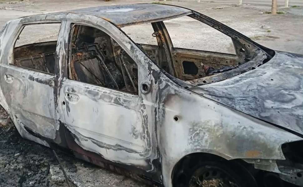 Incendio auto carmelo manco scalea