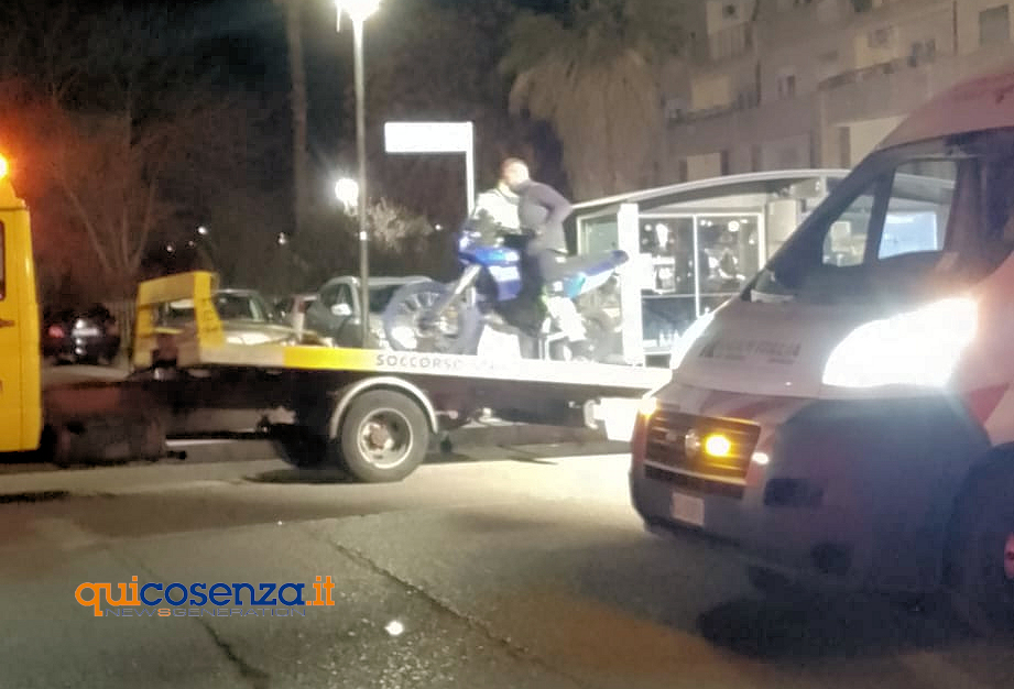 Incidente scontro auto e moto