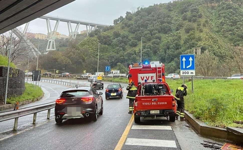 Maltempo in Calabria, oltre 60 interventi dei Vigili del Fuoco: situazioni più critiche a Cosenza 53 Maltempo vigili del fuoco interventi cosenza e catanzaro 01