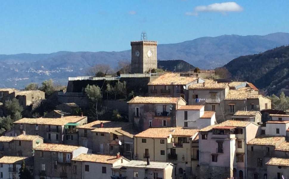 A Mendicino torna il “Juovi Santu”: un'emozionante rappresentazione della Resurrezione 52 Mendicino - Jouvi Santu 01