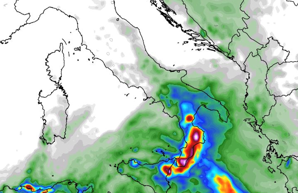Allerta arancione, scuole chiude domani 16 marzo a Rende, Montalto Uffugo e altri comuni del Cosentino - ELENCO 52 Piogge Calabria Allerta arancione scuole chiuse domani