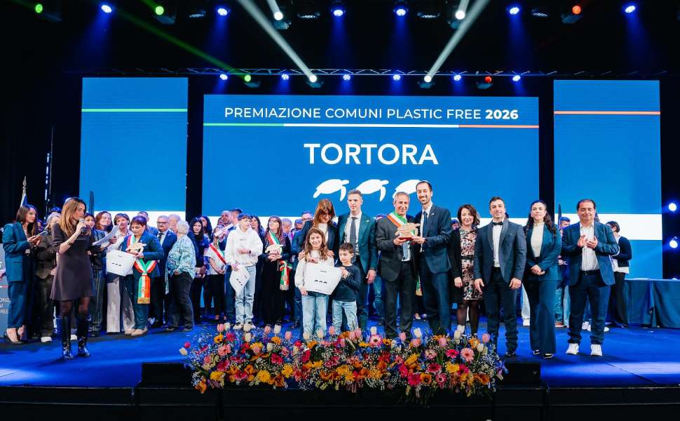 Plastic Free: 7 Comuni calabresi premiati, Tortora conquista le 'tre tartarughe' 51 Plastic Free Tortora 3 tartarughe