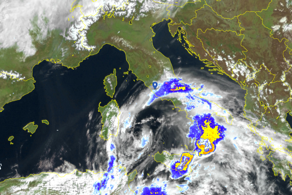 Satellite calabria maltempo ciclone