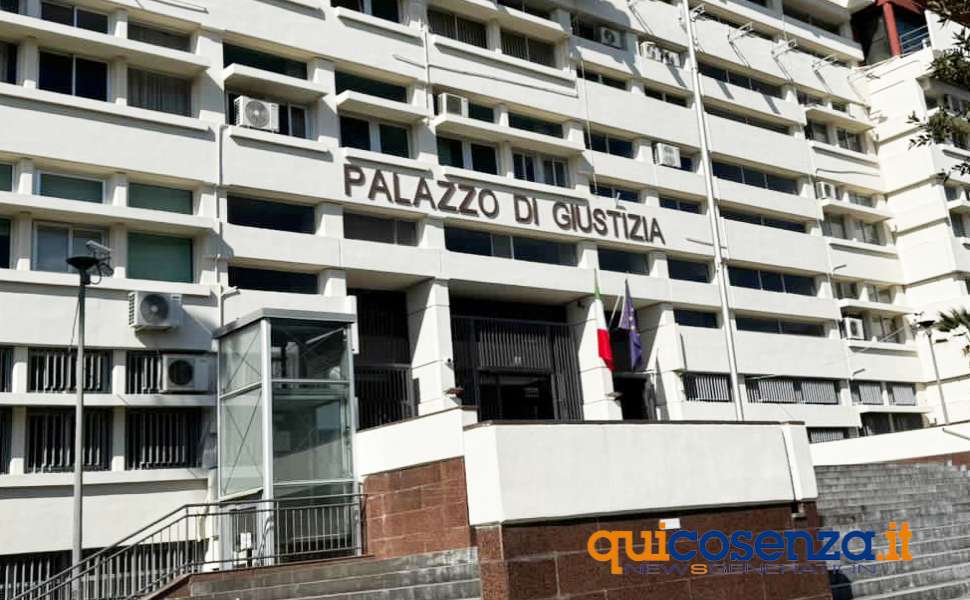 Accesso abusivo e frode informatica: assoluzione in Appello dopo la condanna del Tribunale di Cosenza 52 Accesso abusivo e frode informatica: assoluzione in Appello dopo la condanna del Tribunale di Cosenza