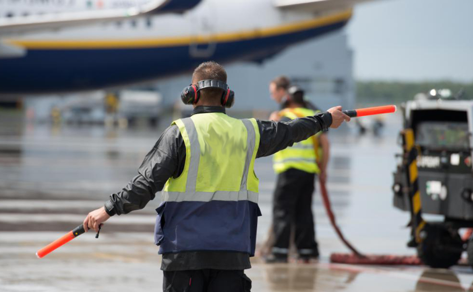 Crescita record negli aeroporti calabresi, ma mancano i lavoratori: la denuncia Ugl 51 aeroporti-calabresi-lavoratori-sacal
