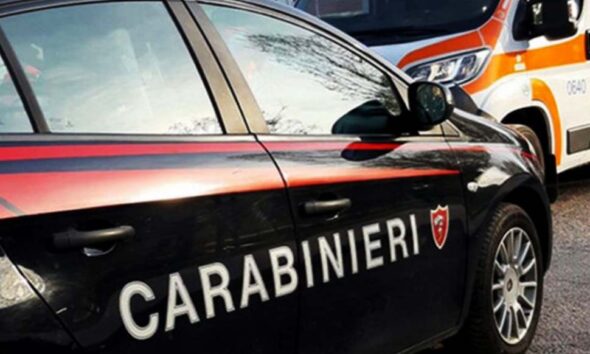 ambulanza-e-carabinieri- amantea agguato.jpg