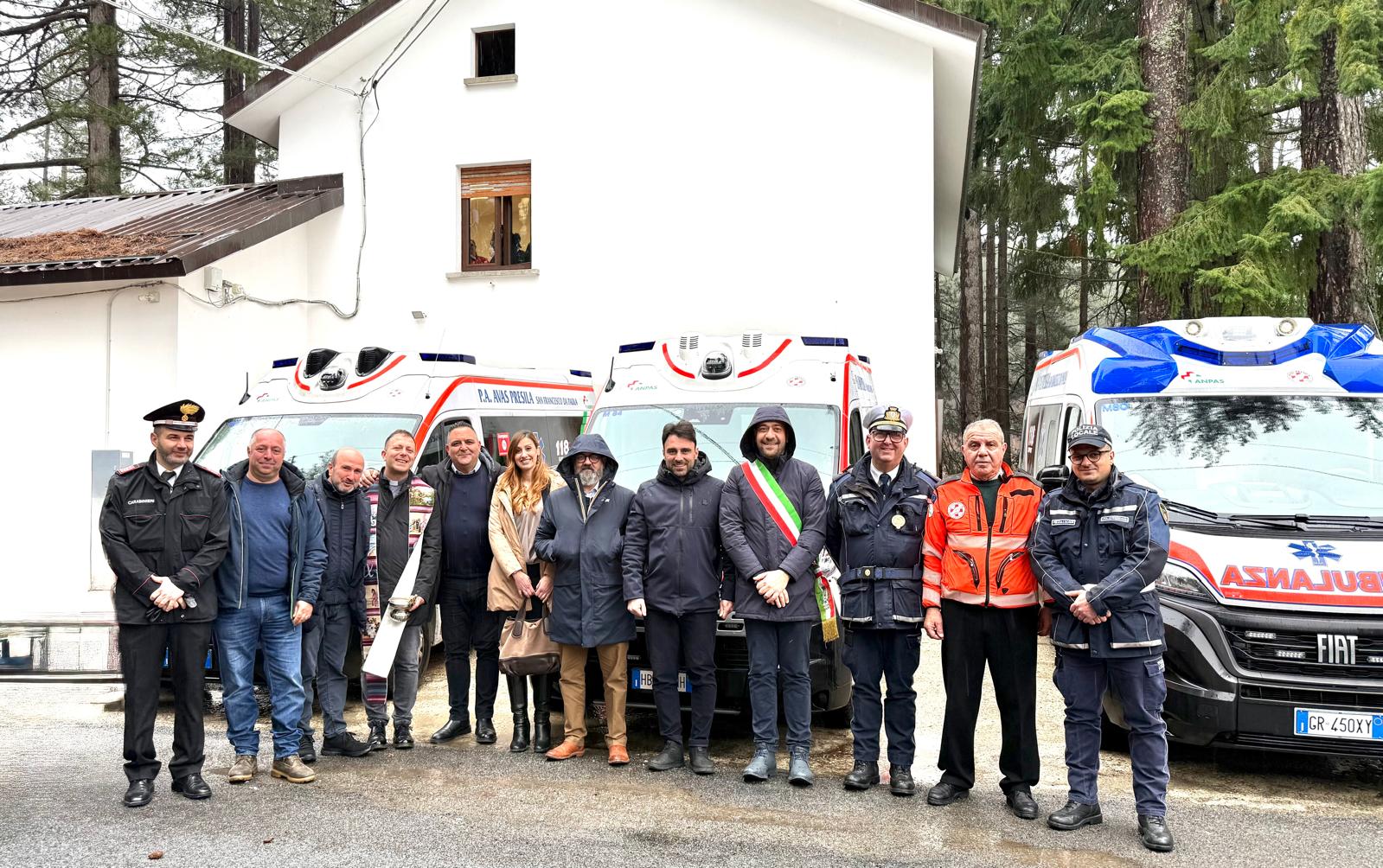 Camigliatello: attiva la nuova postazione del 118. Servizio operativo 24 ore su 24 51 Camigliatello: attiva la nuova postazione del 118. Servizio operativo 24 ore su 24