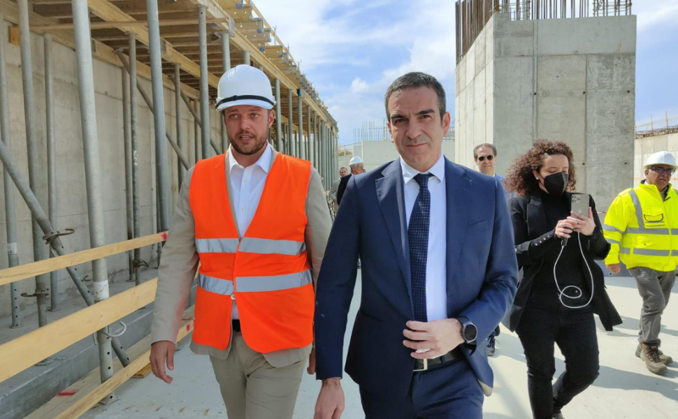cantieri-calabria-occhiuto