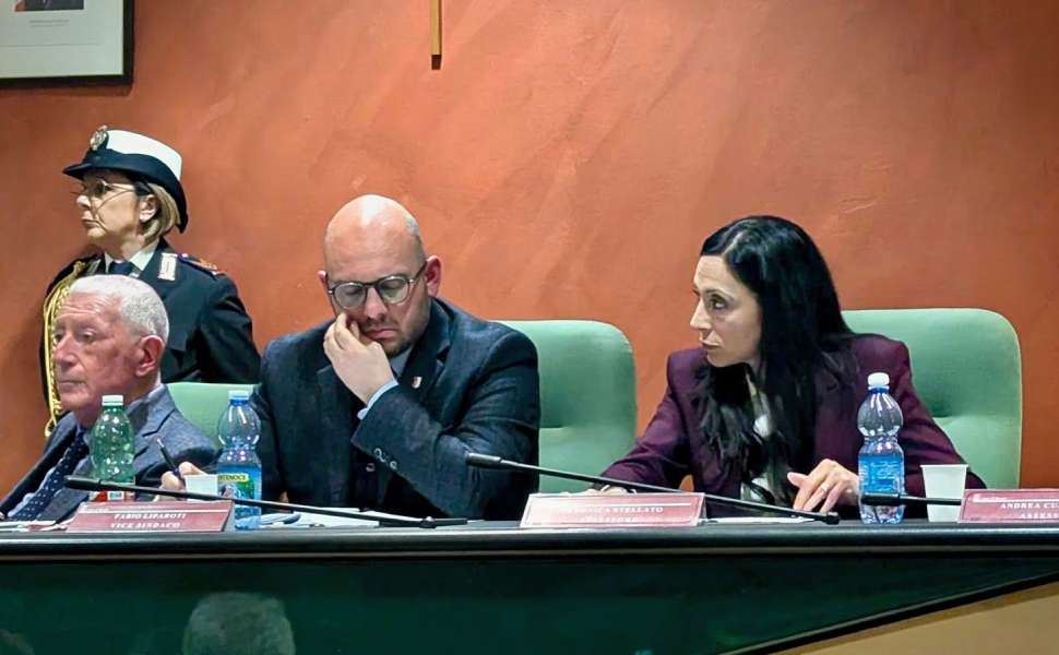 consiglio comunale rende traffico 23 marzo 01