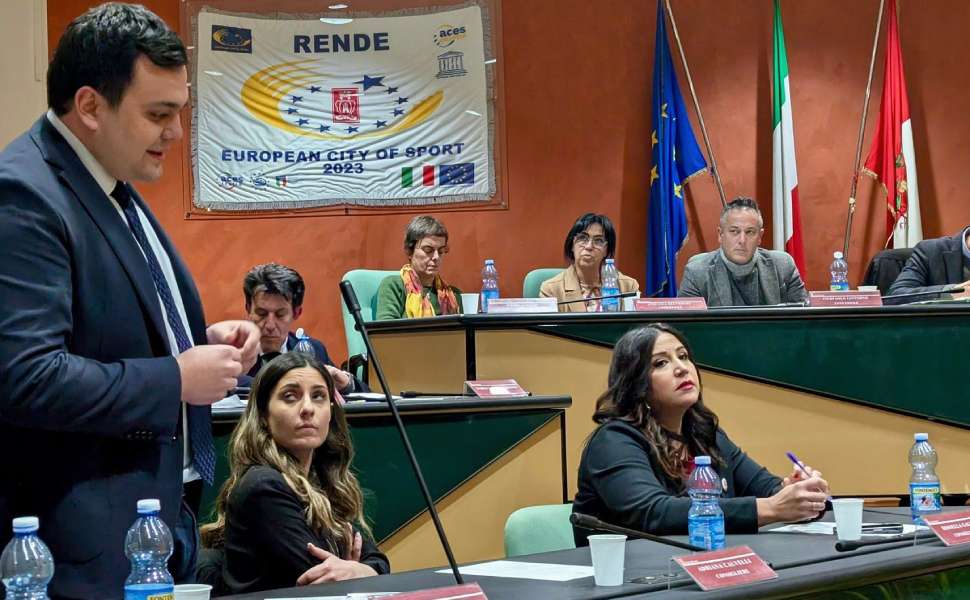 consiglio comunale rende traffico 23 marzo 04