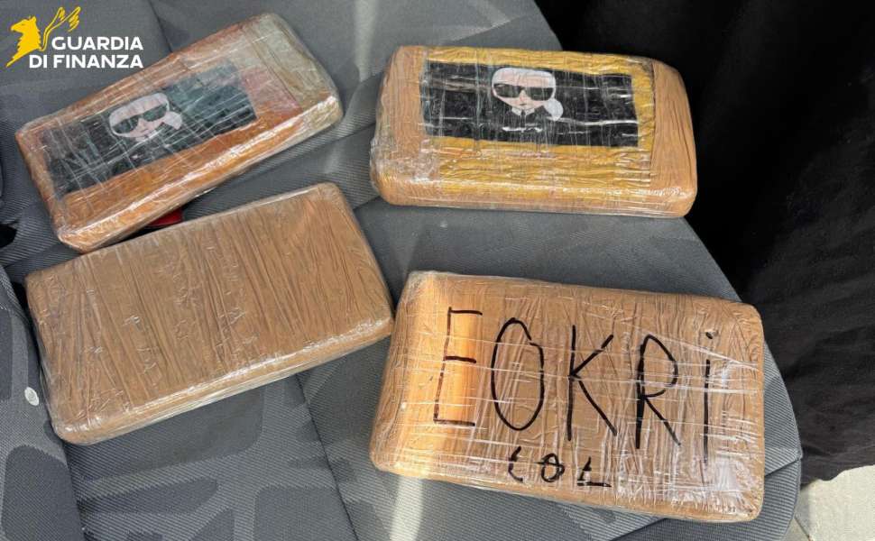 firenze guardia finanza cosentino cocaina 02