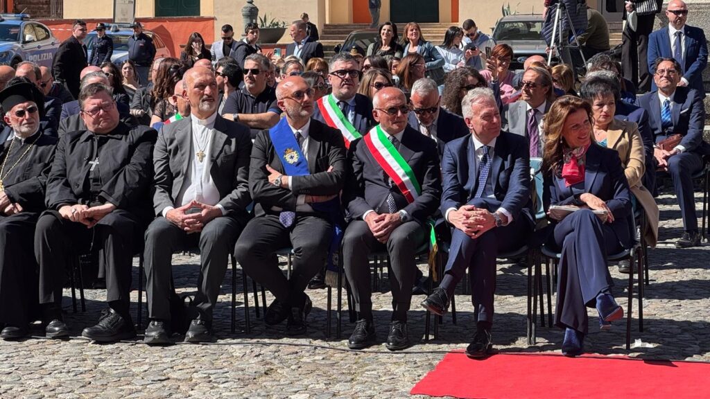 'Orgoglio e legalità': Cosenza celebra la Polizia di Stato e i 174 anni al servizio dei cittadini 52 Cosenza celebra la Polizia di Stato