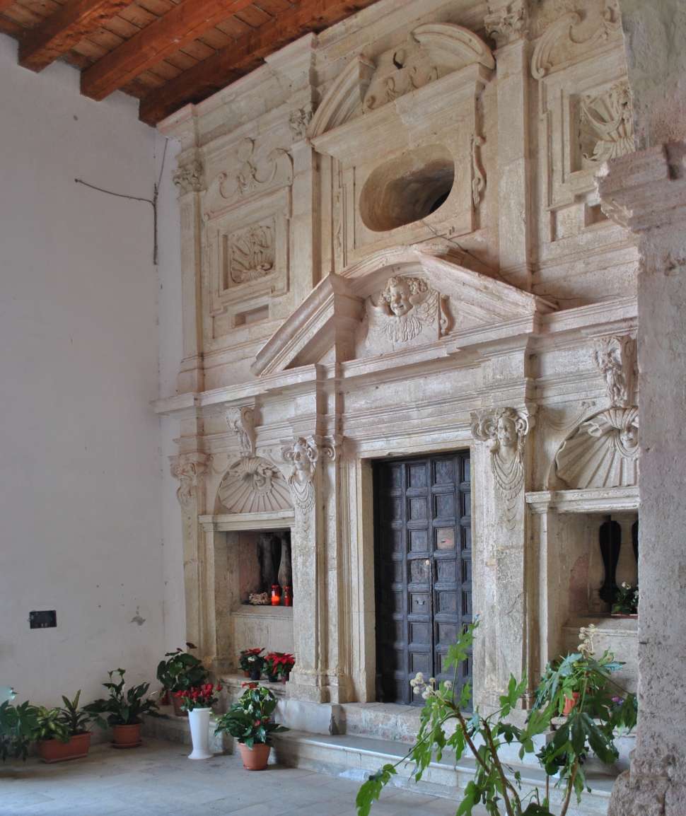 Il borgo di Aiello Calabro capitale della pietra e dell’arte barocca, 400 anni dalla morte di Barbalonga 52 Aiello Calabro Cappella Cybo