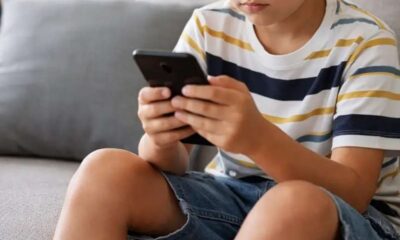 Bambini connessi smartphone tablet