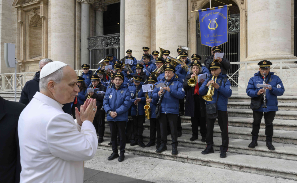 Musica e fede: la Banda di Orsomarso all'udienza con Papa Leone, tra preghiera e solidarietà 52 Banda Orsomarso Papa Leone 04