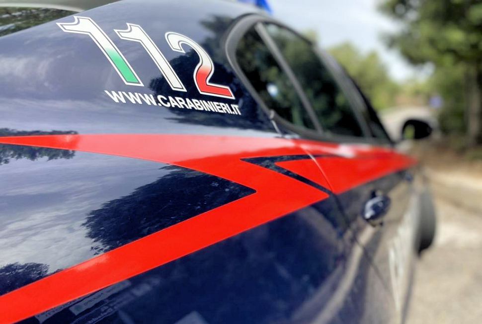 Tenta il furto in un supermercato ma viene bloccato dai Carabinieri: in arresto un uomo 71 furto carabinieri anziano badante