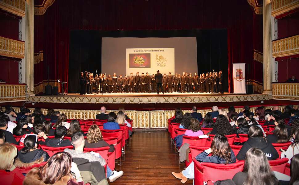 Lucrezia della Valle - Dall'aula al palco 01