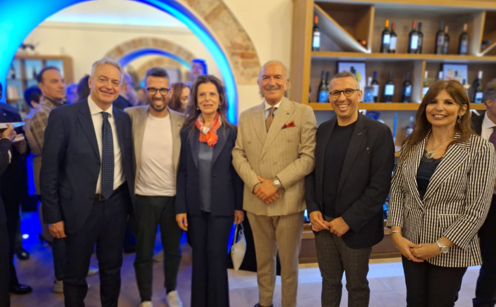 Cosenza, i templari federiciani alla festa della Polizia di Stato: "Impegno civile e spirituale" 53 Cosenza templari federiciani festa polizia 1