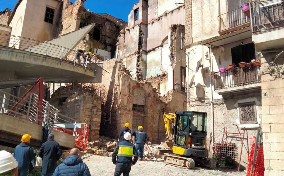 Crollo Cosenza Vecchia - assessore Orrico
