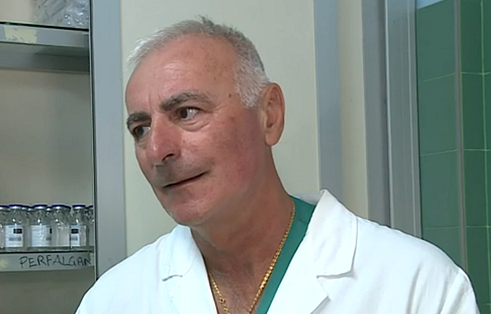Colto da malore mentre è in corsia a Paola: ricoverato d'urgenza il primario Massimo Candela 51 dottor Massimo Candela ospedale di Paola
