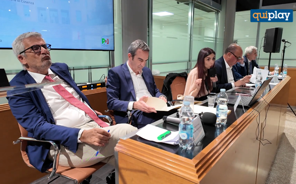 Roberto Occhiuto "padrone di casa" nel circolo cittadino: il PD di Cosenza in frantumi 53 Incontro sanità e ospedale PD di Cosenza