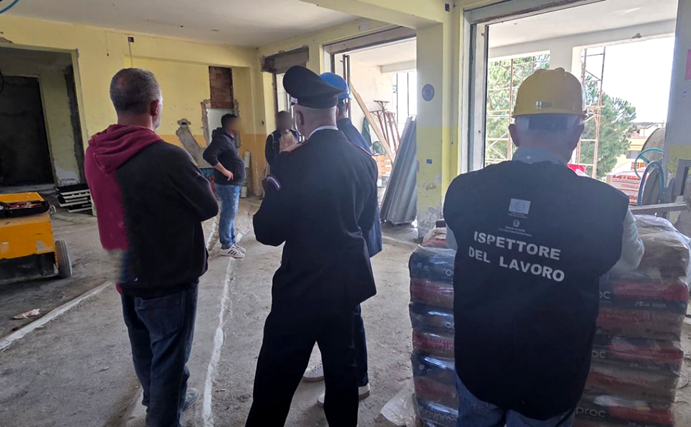 Lavoratori in nero controllo cantiniere edile