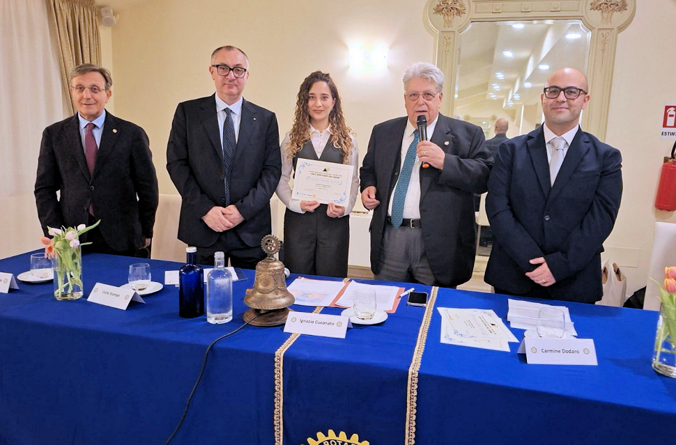 Eccellenza e Innovazione in Calabria: alla giovane Megan Macrì una borsa di studio per il premio “I Nostri Talenti” 51 Megan Macrì Rotary Internet & Idee S.r.l.2