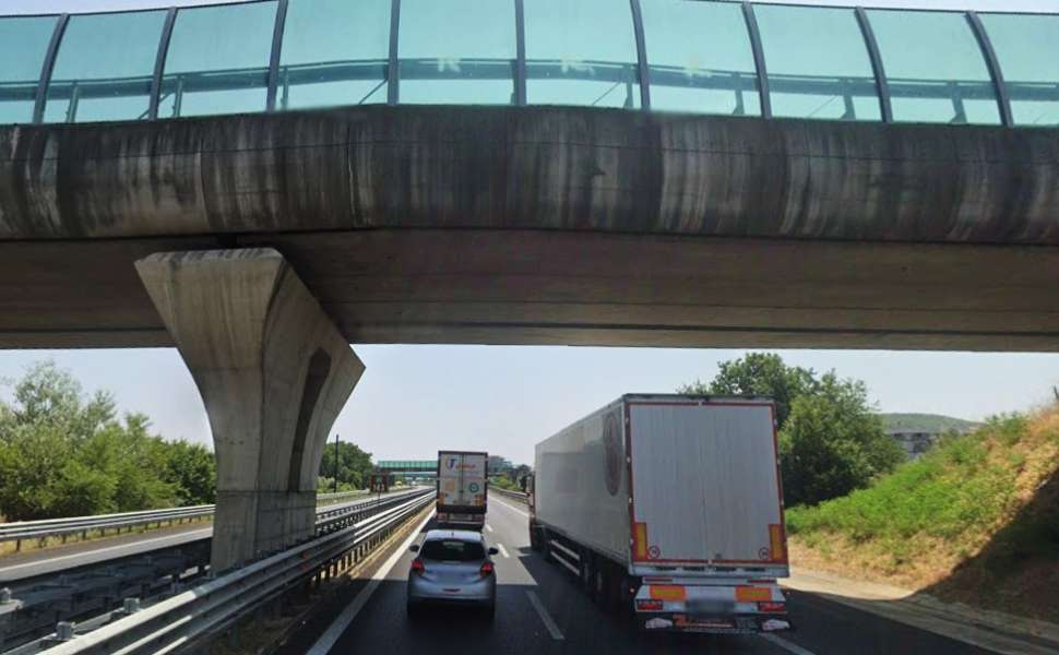 Montalto cavalcavia su A2