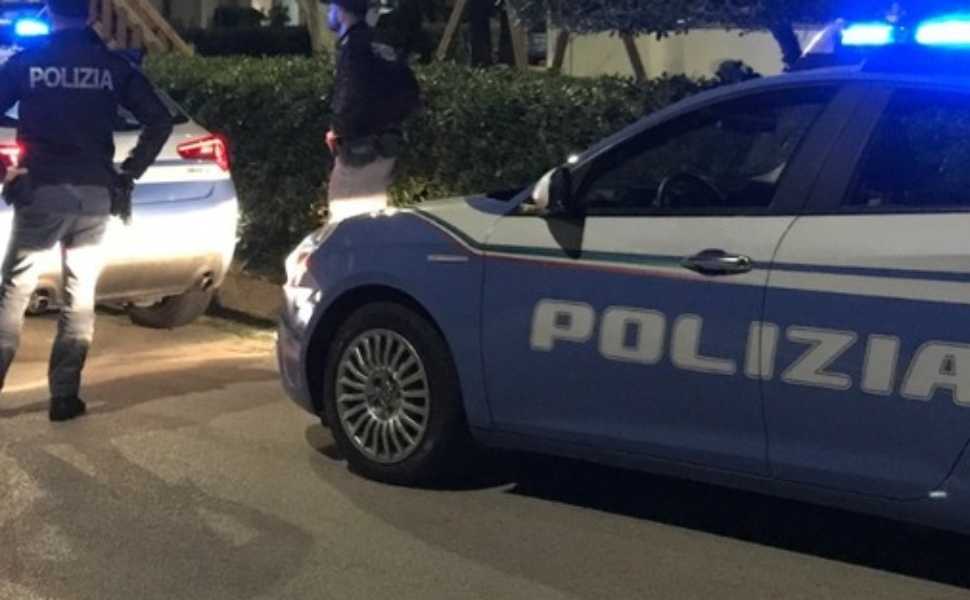 Polizia - falso agente