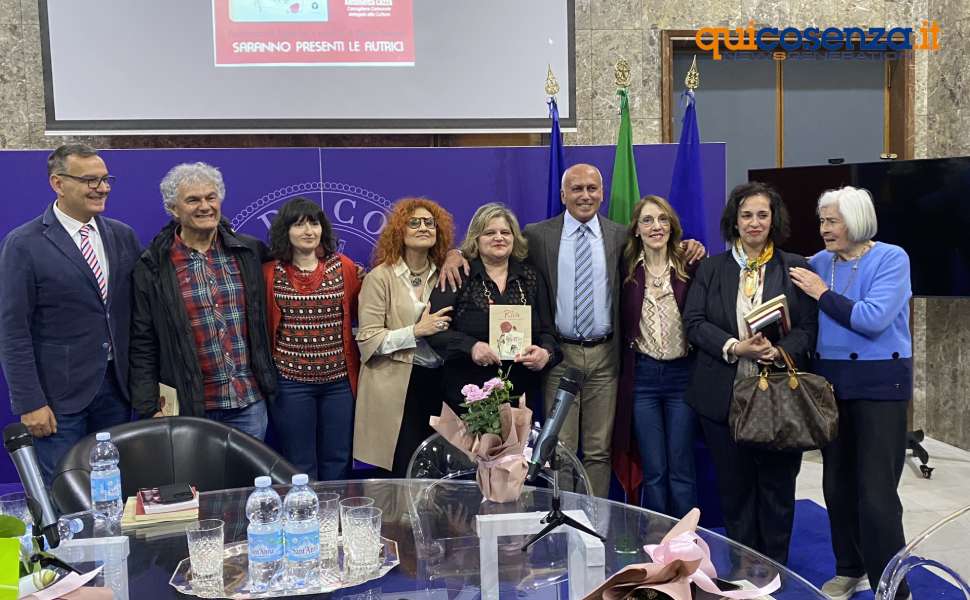 Presentazione libro Rita Pisano Cosenza 02