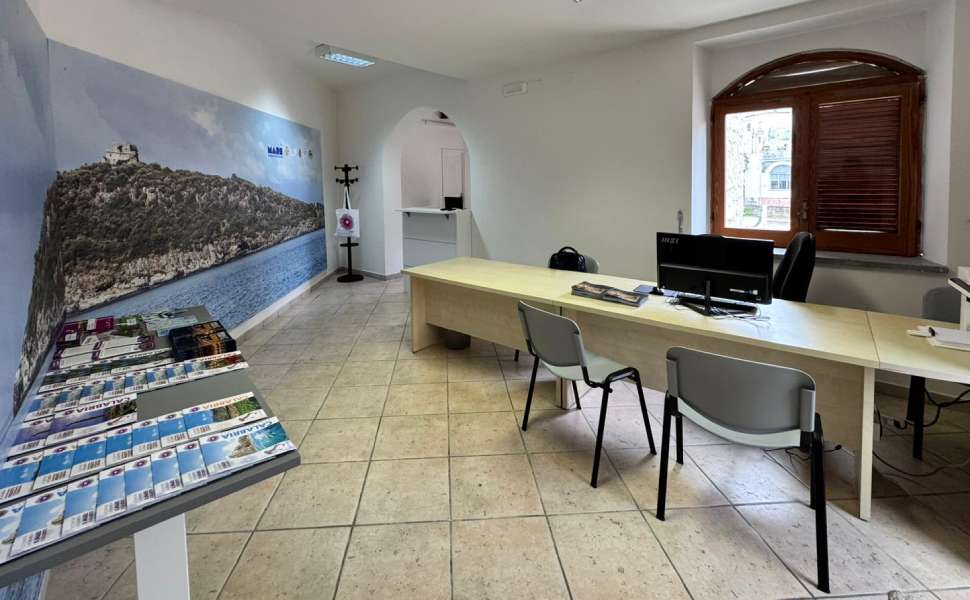 Ufficio Turistico Diamante 01