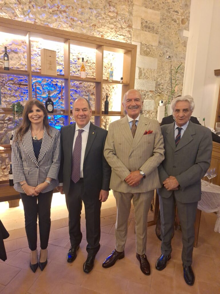 Cosenza, i templari federiciani alla festa della Polizia di Stato: "Impegno civile e spirituale" 52 WhatsApp Image 2026 04 10 at 21.09.26