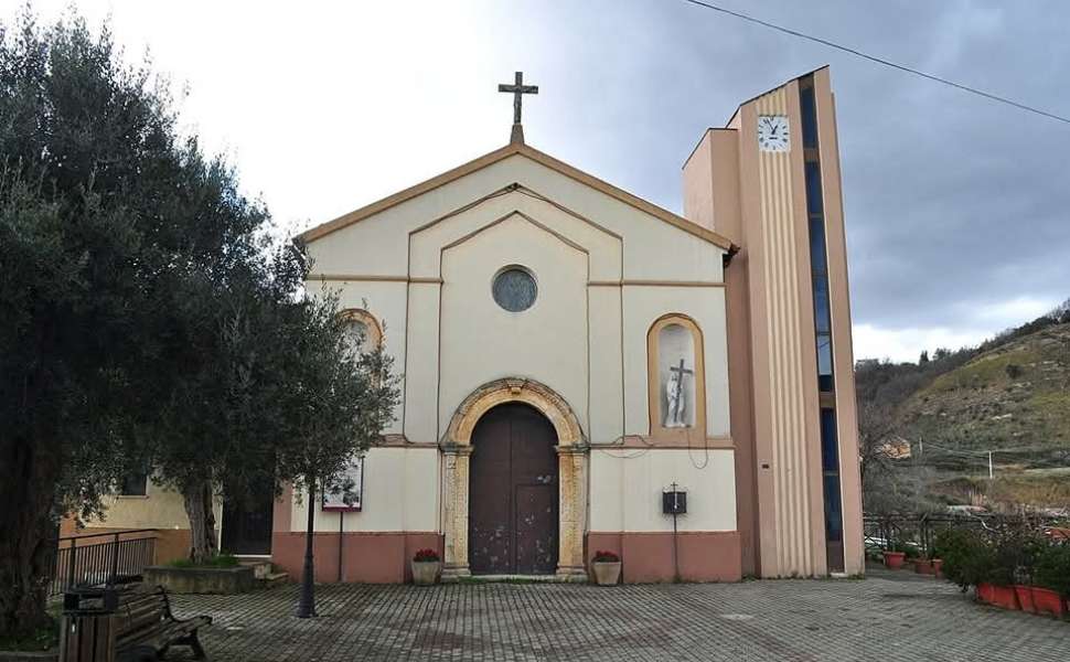 A Rende 3 giorni di festa per la SS. Vergine della Pietà: tra fede, danza e spettacoli 52 chiesa Rende - Vergine della Pietà