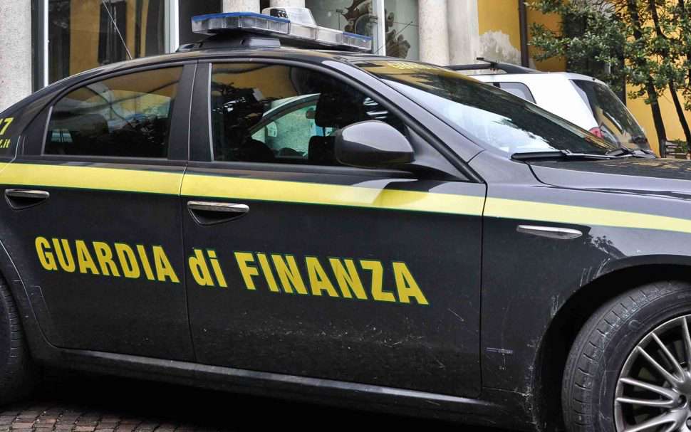 guardia finanza immigrazione 01