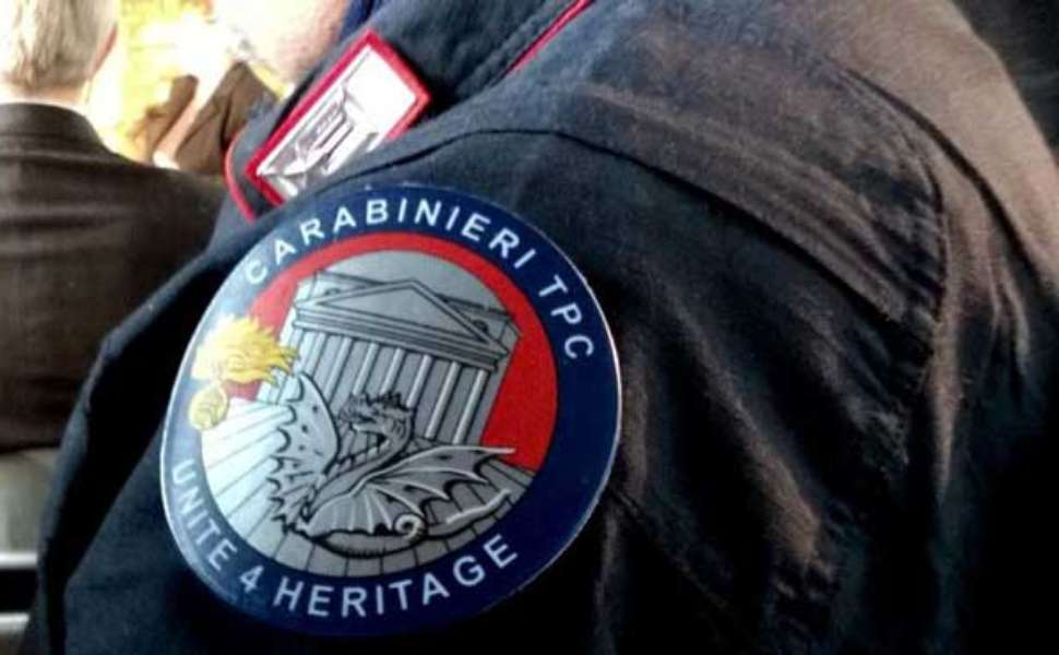 Falsi d’autore spacciati per autentici: i Carabinieri TPC di Cosenza sequestrano 143 opere tarocche 52 opere false carabinieri TPC 02