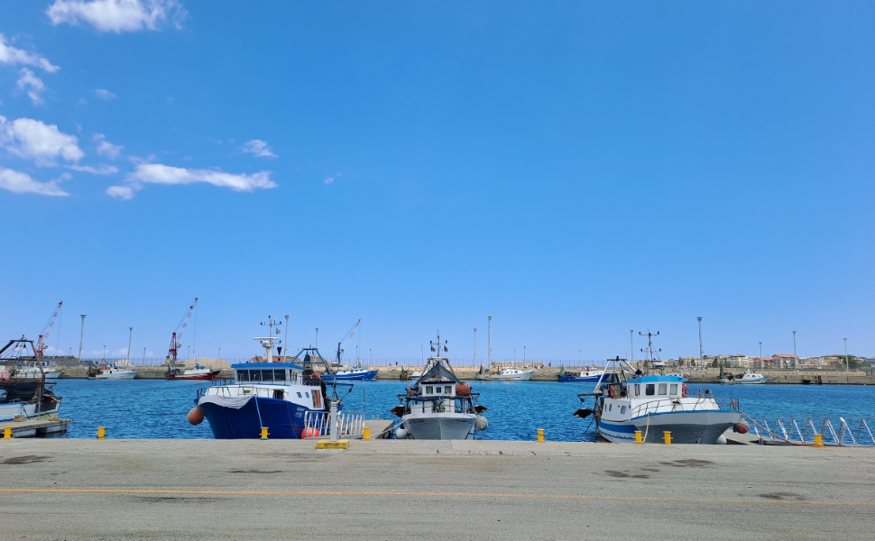 pescherecci-fermi-corigliano-rossano-pescatori