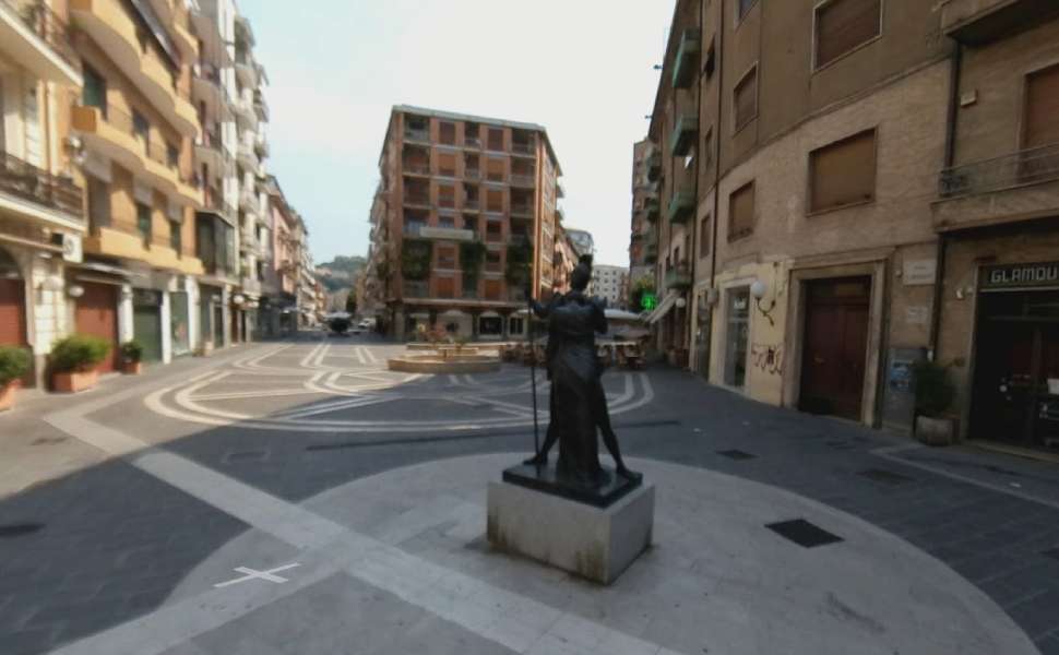 Cosenza celebra la Terra: piazza Kennedy diventa un “villaggio della biodiversità” 52 piazza kennedy cosenza giornata terra