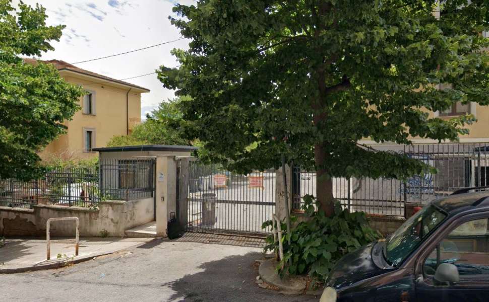 via Savoia Cosenza stabile 02