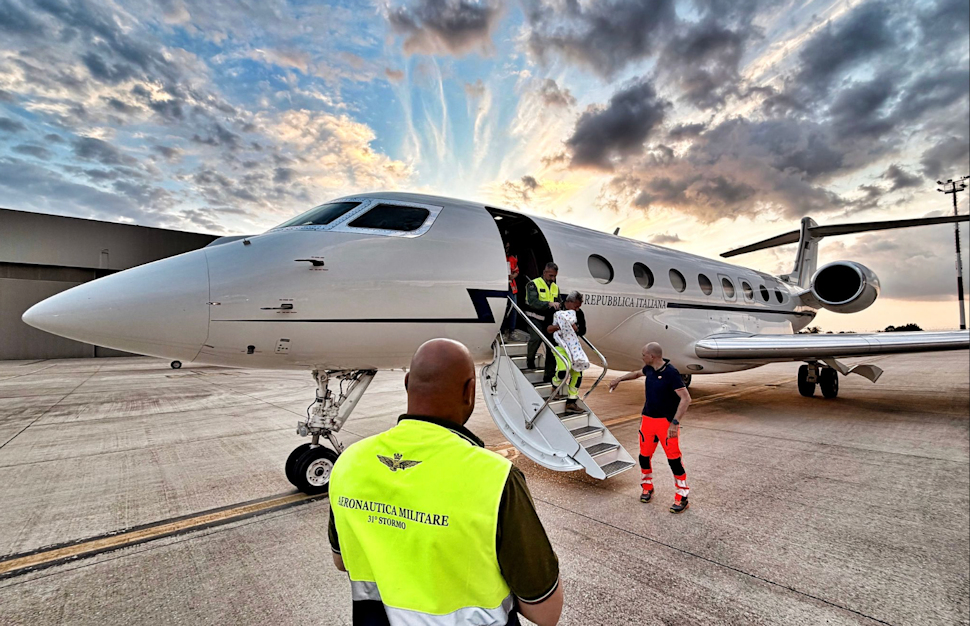 Neonata di 2 appena giorni in pericolo di vita: volo salvavita dalla Calabria per il Gemelli di Roma 51 Aeronautica trasporto sanitario Lamezia neonata