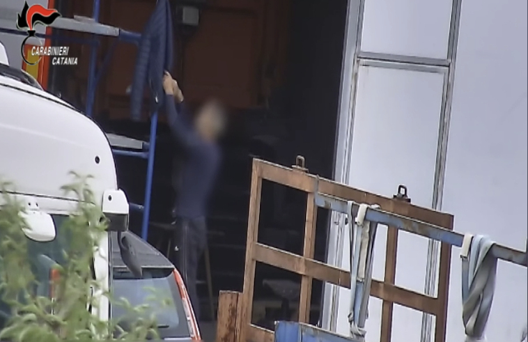 Blitz antidroga tra Sicilia e Calabria: 6 arresti e 19 indagati. Smantellato l’asse dello spaccio con la ’ndrangheta 52 Blitz Antidroga tra Calabria e Sicilia