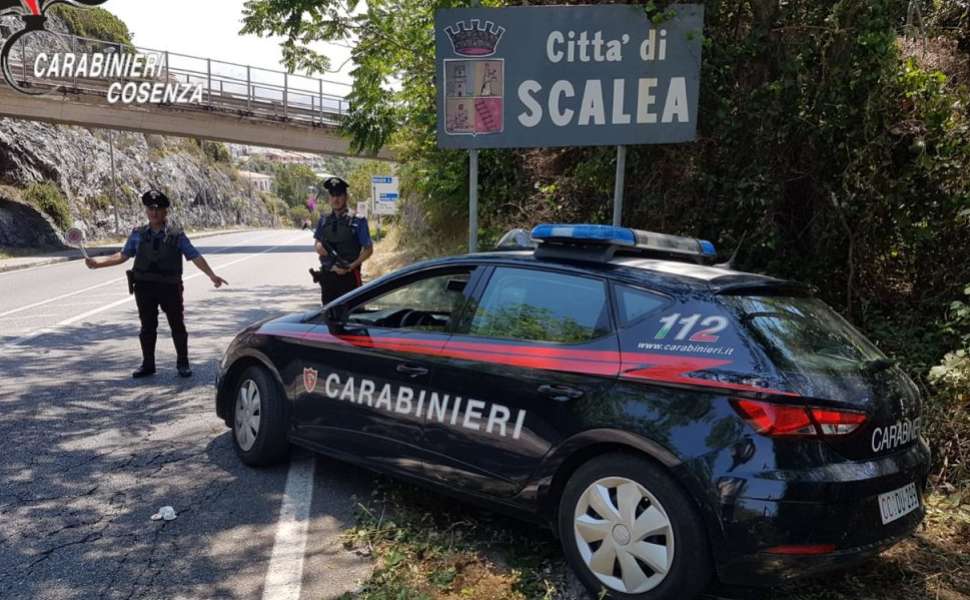 Carabinieri Scalea - blitz Baia Bianca 03