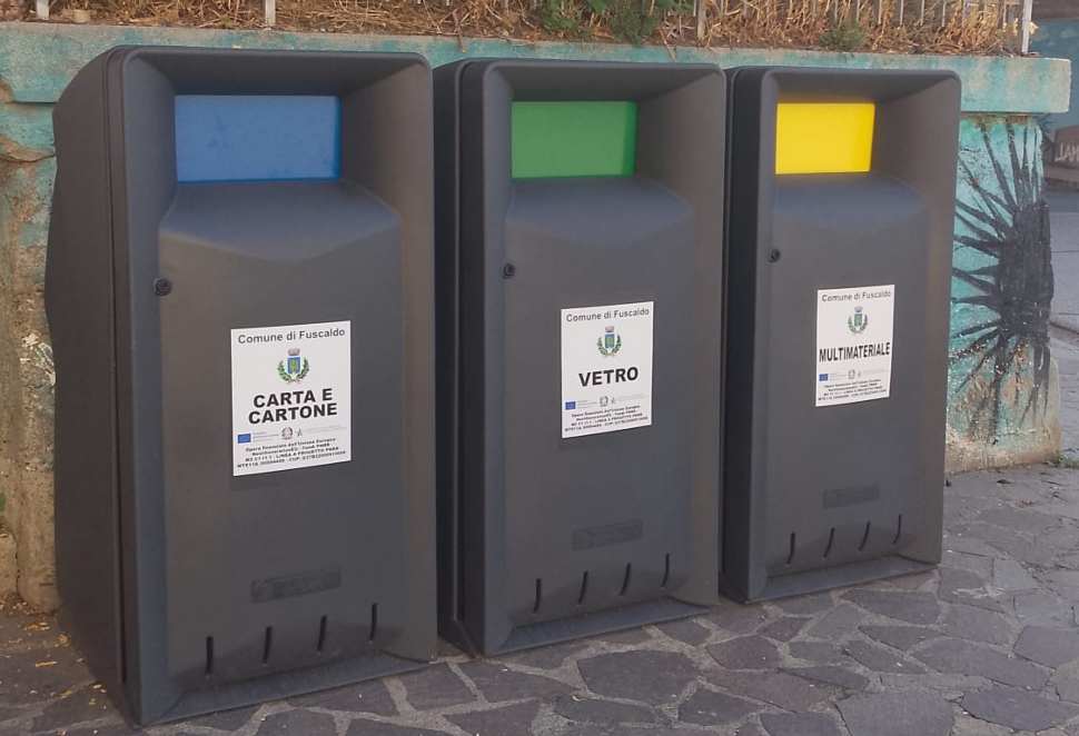 Fuscaldo contenitori raccolta differenziata