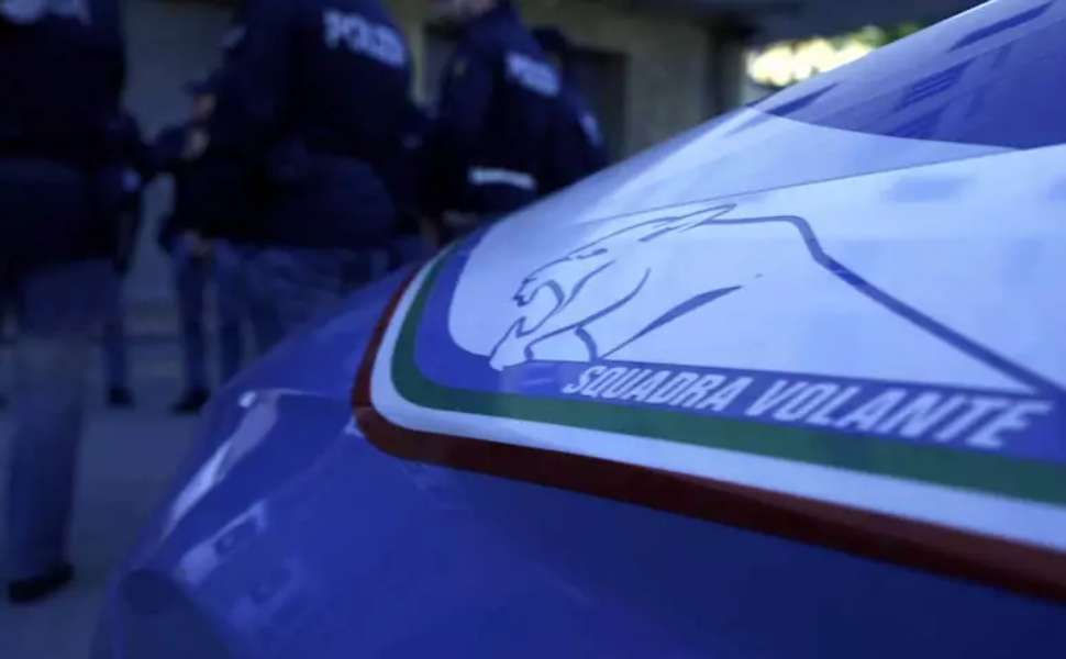 Viaggiavano in auto con quasi 6 chili di hashish, in manette un uomo ed una donna 51 hashish