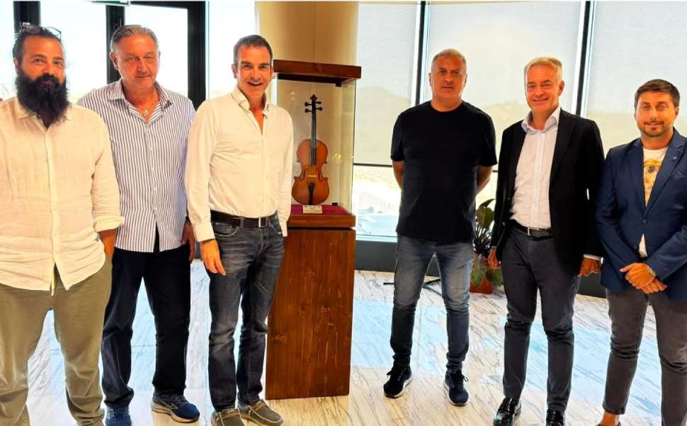 Regione Calabria e scuola di liuteria di Bisignano 01