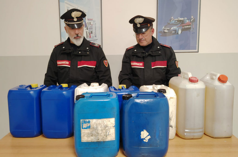 Ruba gasolio ad un gruppo elettrogeno Enel: denunciato 49enne dopo un inseguimento sulla Statale 106 51 Ruba gasolio carabinieri