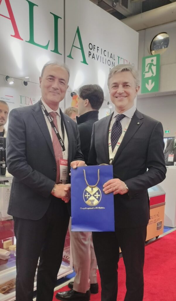 Il Made in Calabria vola oltre oceano e conquista buyer da 70 Paesi al Sial Canada 52 WhatsApp Image 2026 05 01 at 09.39.05