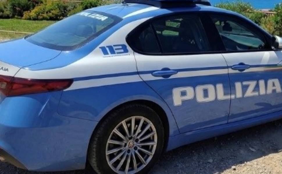 appartamento occupato - Polizia Crotone